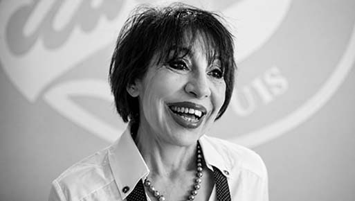Santina, fille de Gaetano, figure emblématique de la Pizzeria Gaetano à Toulon depuis 1954